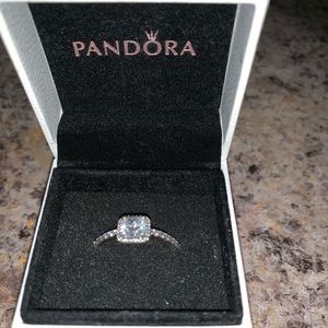 Pandora Ring